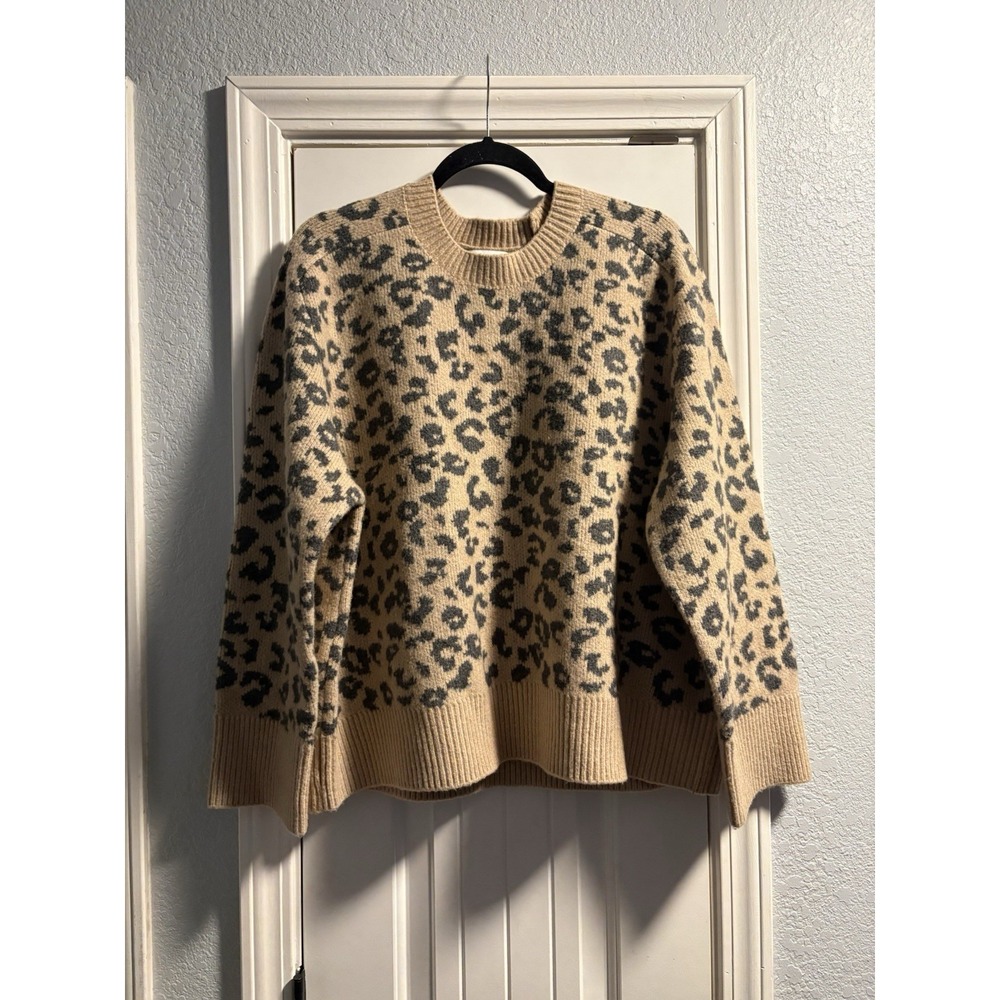 Abercrombie & Fitch Sweater Women XL Tan Leopard Print Crewneck Knit Pullover